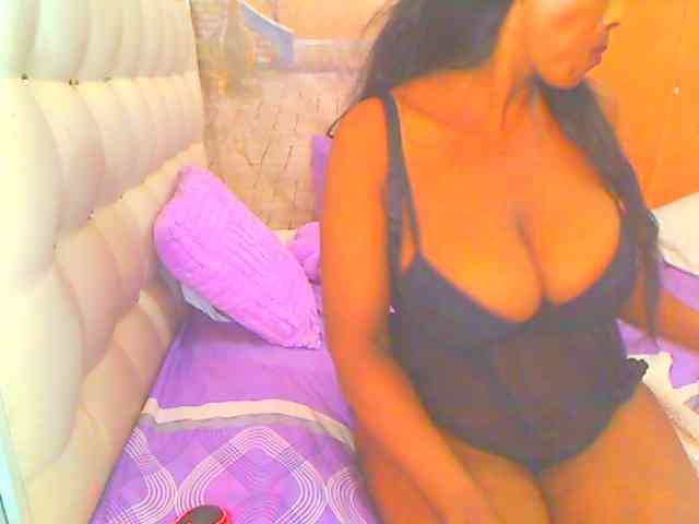 HOTLILLIE webcam