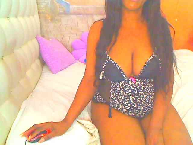 HOTLILLIE webcam