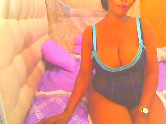 HOTLILLIE webcam