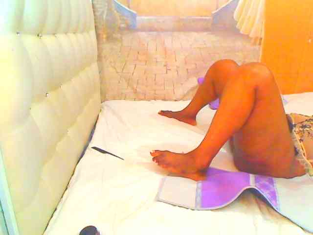 HOTLILLIE webcam
