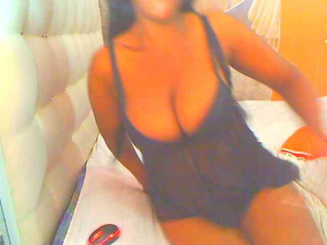 HOTLILLIE webcam