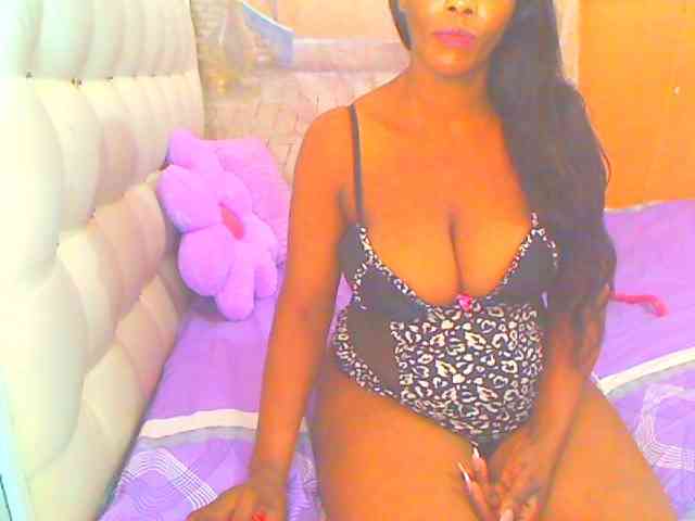 HOTLILLIE webcam