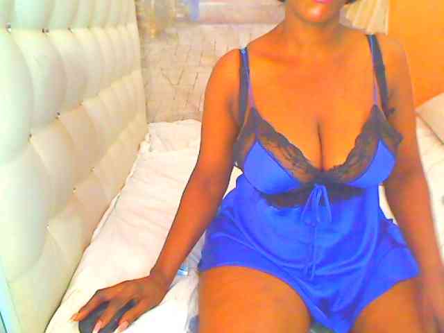 HOTLILLIE webcam
