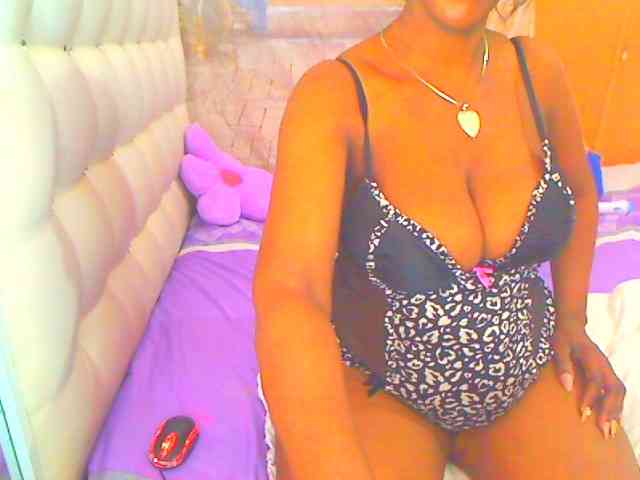 HOTLILLIE webcam
