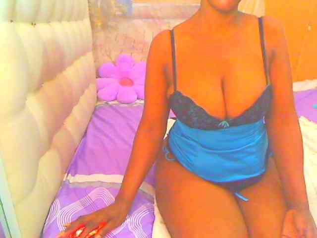 HOTLILLIE webcam