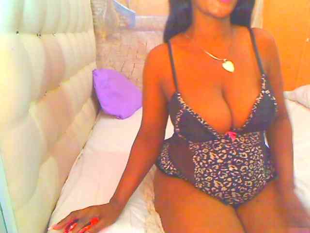 HOTLILLIE webcam