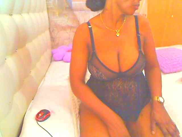 HOTLILLIE webcam