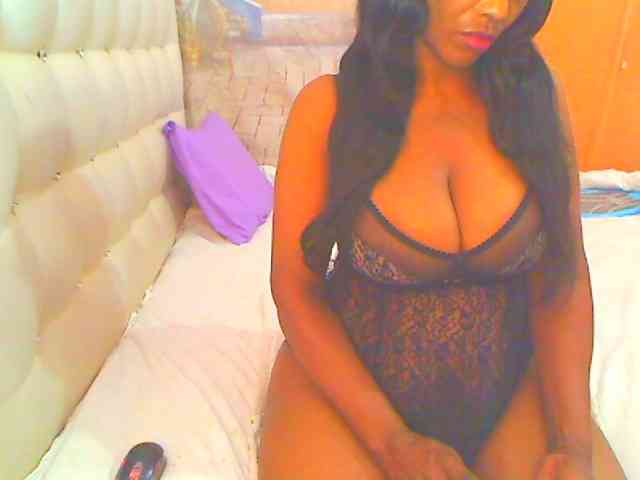 HOTLILLIE webcam