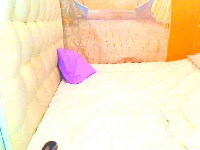 HOTLILLIE webcam