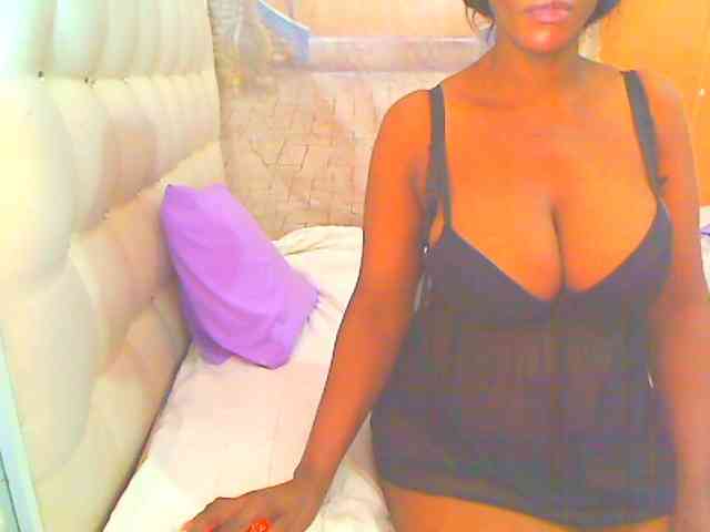 HOTLILLIE webcam
