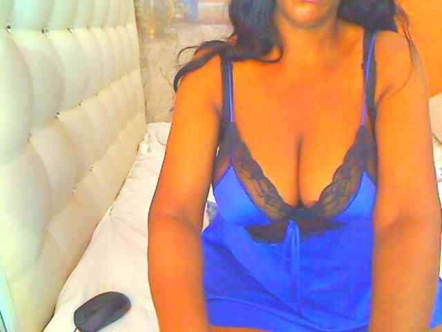 HOTLILLIE webcam