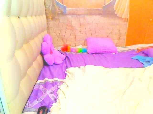 HOTLILLIE webcam