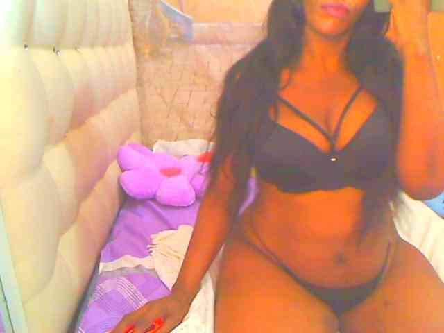 HOTLILLIE webcam
