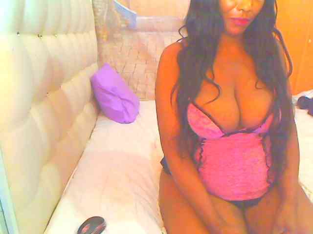 HOTLILLIE webcam