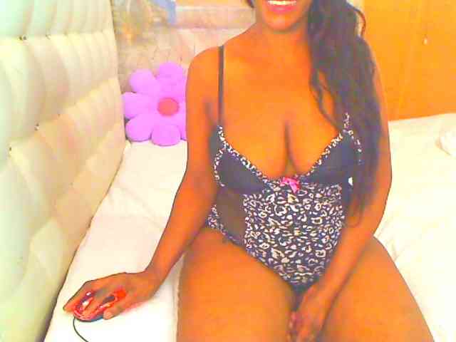 HOTLILLIE webcam