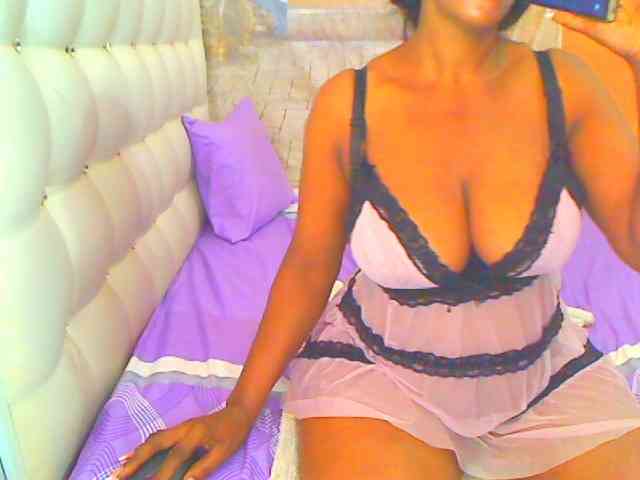 HOTLILLIE webcam
