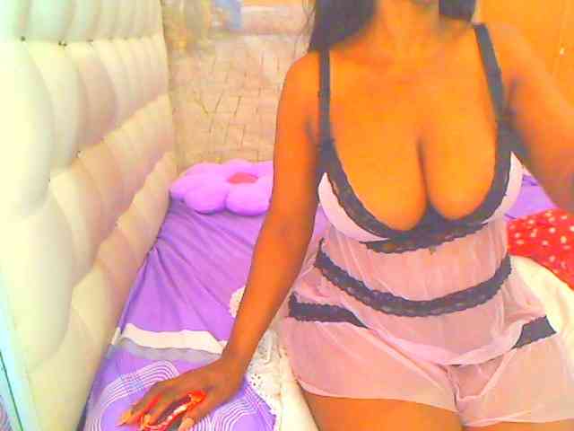 HOTLILLIE webcam