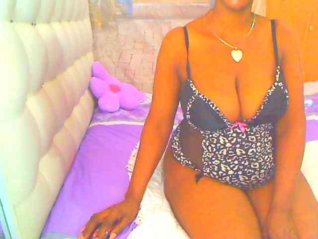 HOTLILLIE webcam