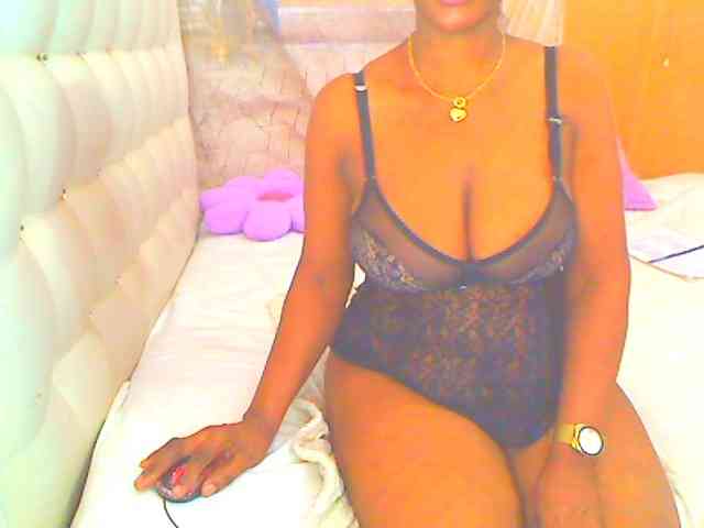 HOTLILLIE webcam