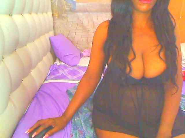 HOTLILLIE webcam