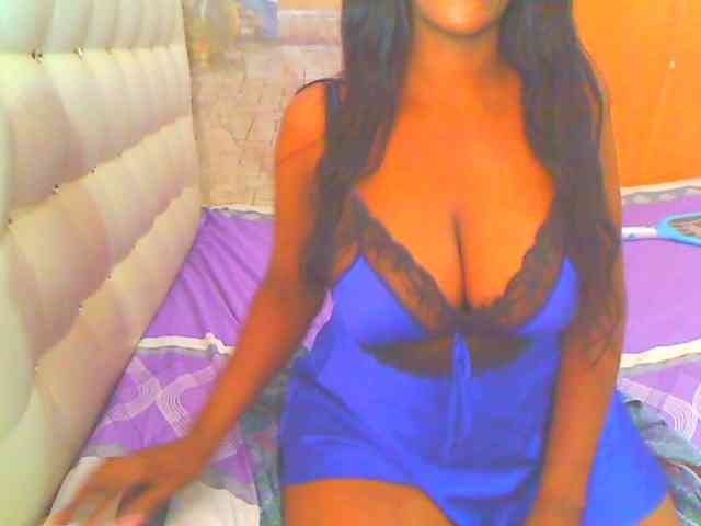 HOTLILLIE webcam
