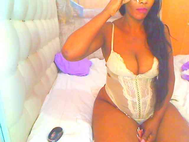 HOTLILLIE webcam
