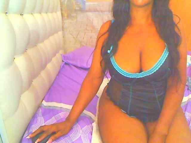 HOTLILLIE webcam