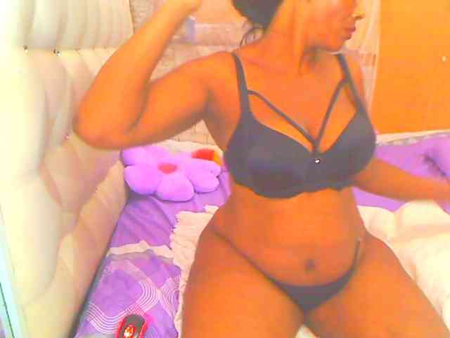 HOTLILLIE webcam