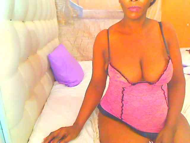 HOTLILLIE webcam