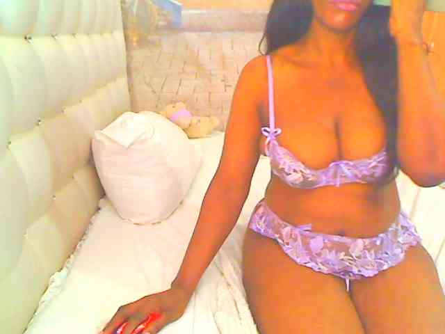 HOTLILLIE webcam
