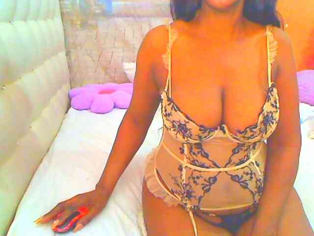 HOTLILLIE webcam