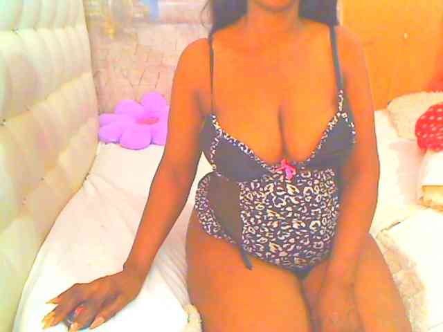 HOTLILLIE webcam