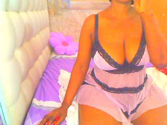 HOTLILLIE webcam