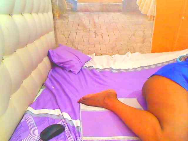 HOTLILLIE webcam
