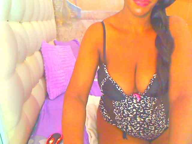 HOTLILLIE webcam