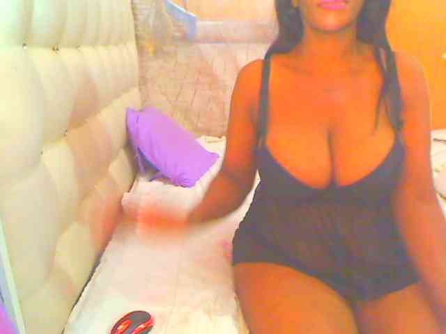 HOTLILLIE webcam