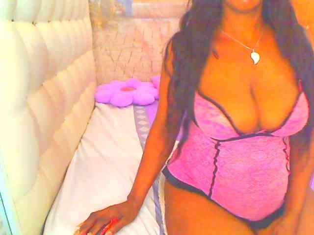 HOTLILLIE webcam