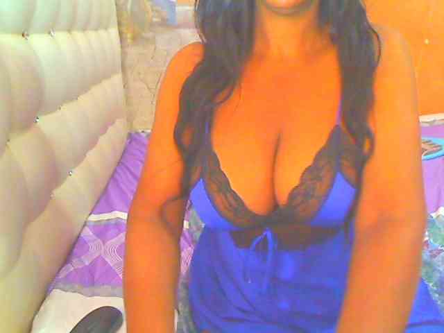 HOTLILLIE webcam