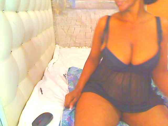 HOTLILLIE webcam