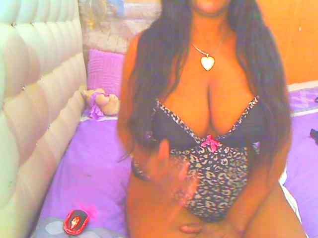 HOTLILLIE webcam