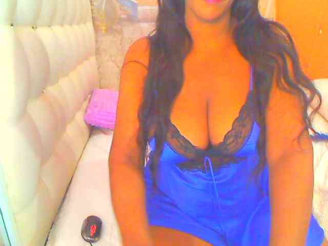 HOTLILLIE webcam