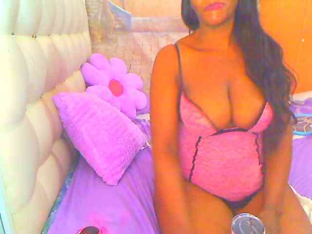 HOTLILLIE webcam