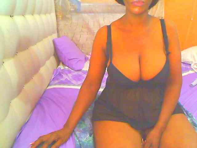 HOTLILLIE webcam