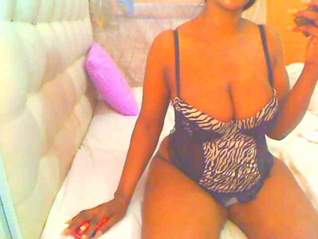 HOTLILLIE webcam