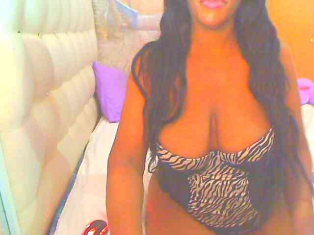 HOTLILLIE webcam