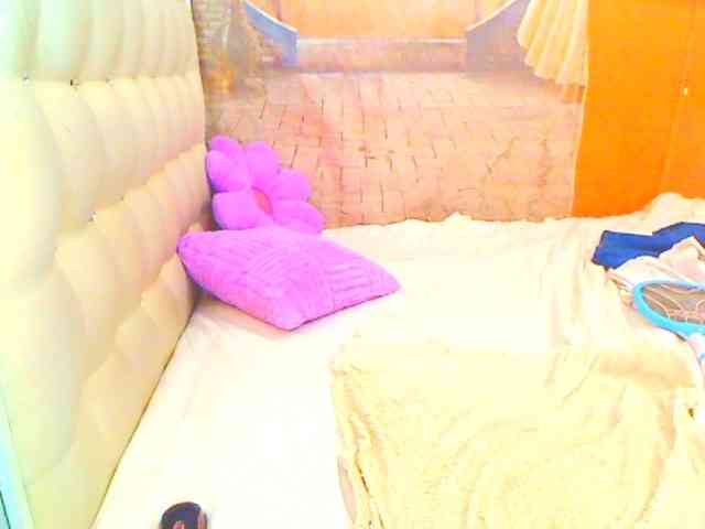 HOTLILLIE webcam