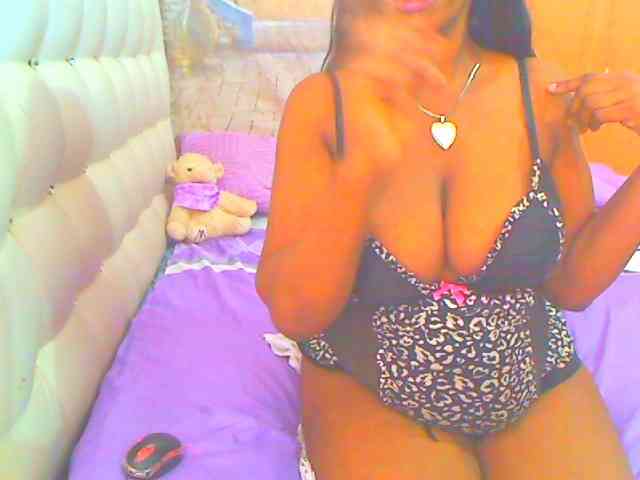 HOTLILLIE webcam