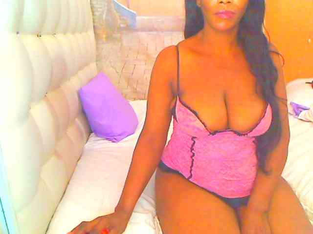 HOTLILLIE webcam