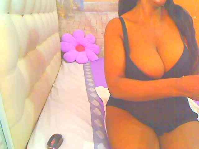 HOTLILLIE webcam