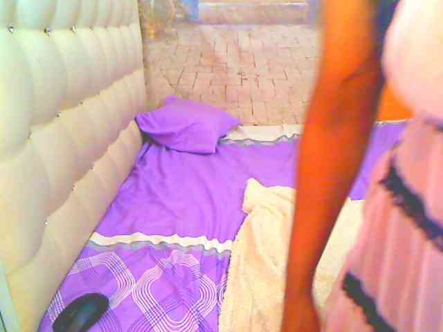 HOTLILLIE webcam
